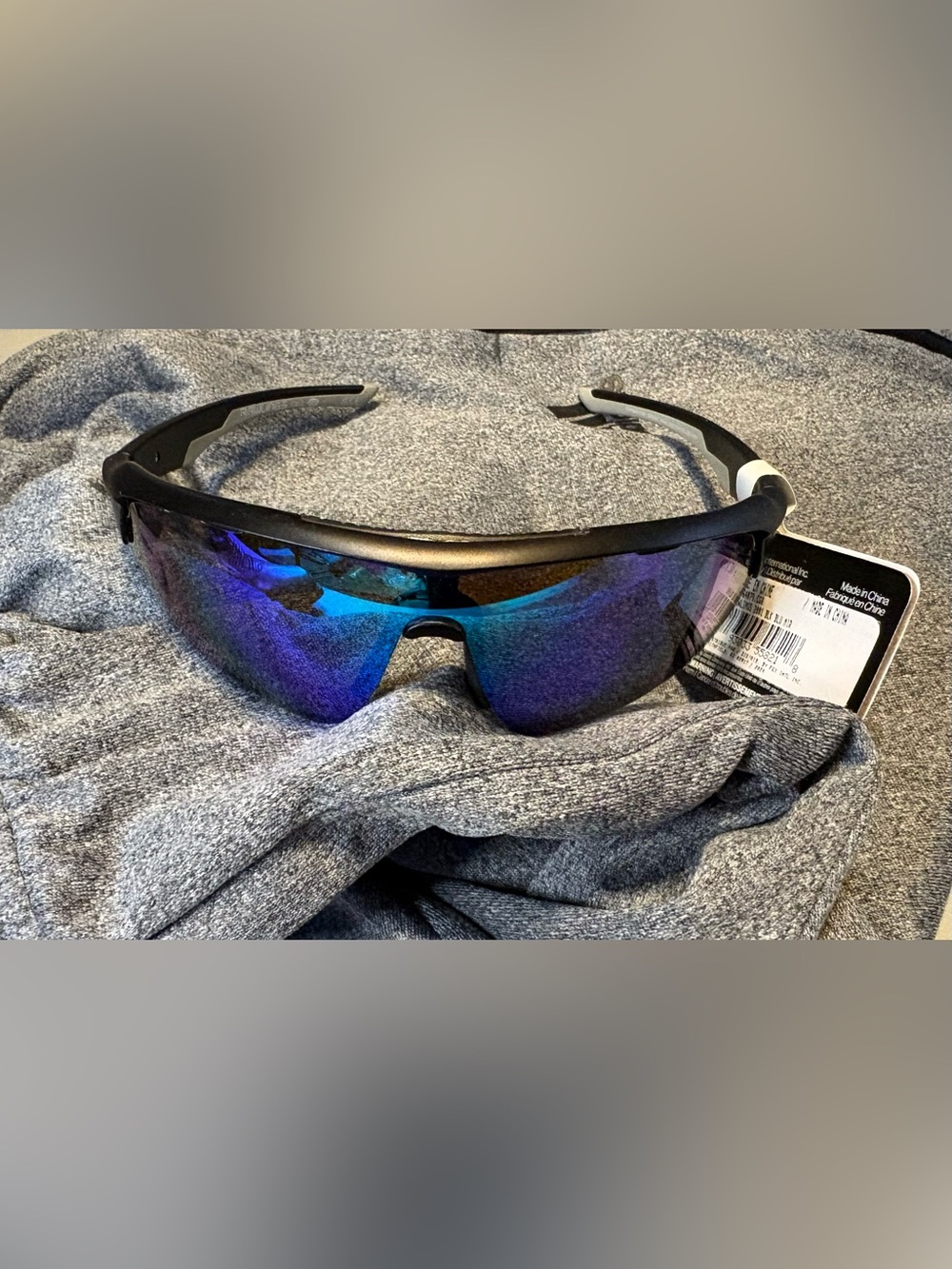 Rawlings 2001 Shield Sunglasses Black Frame Blue Mirrored Lens UVA Resistant
